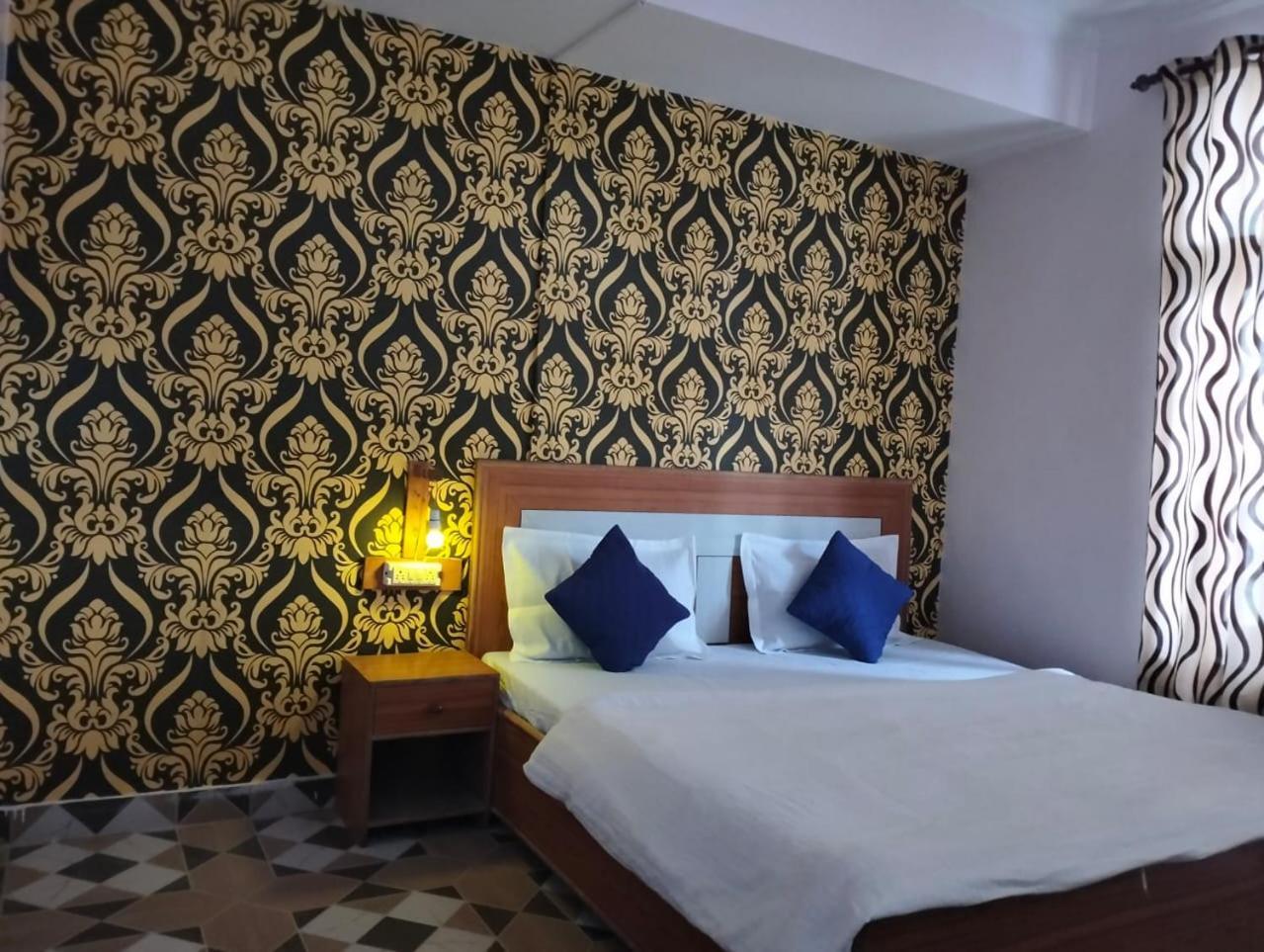 Aman Inn Νταραμσάλα Εξωτερικό φωτογραφία