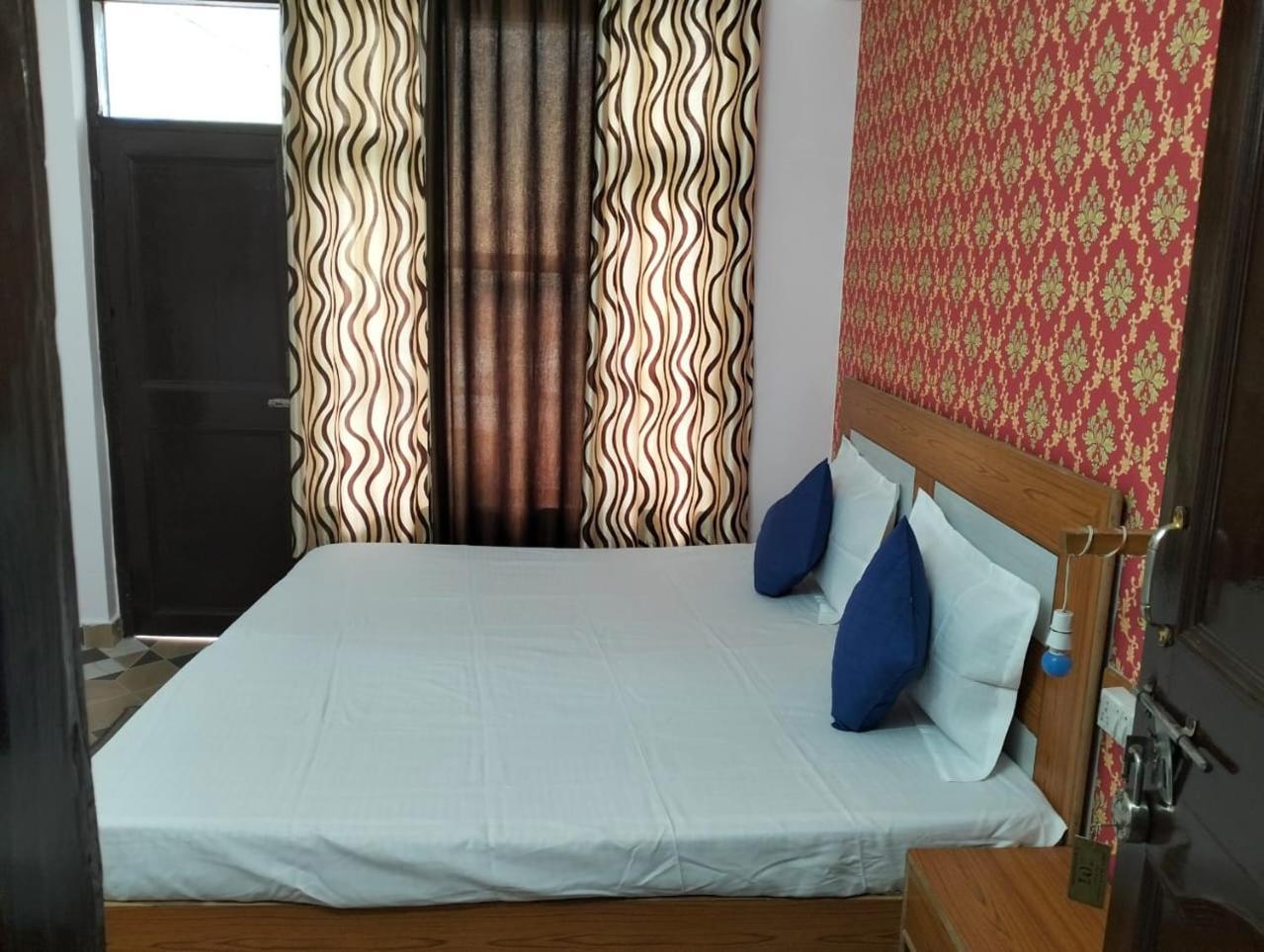 Aman Inn Νταραμσάλα Εξωτερικό φωτογραφία