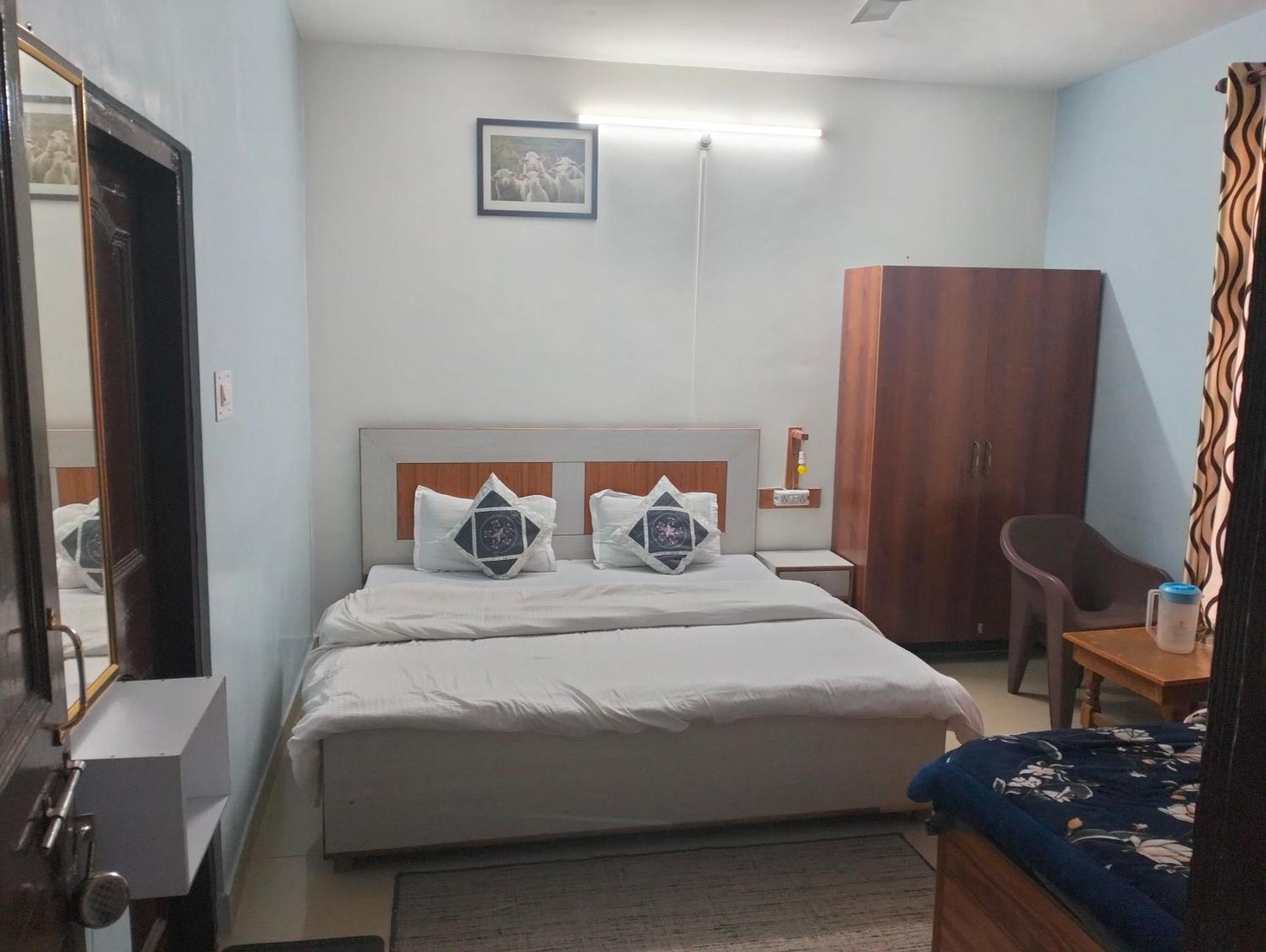 Aman Inn Νταραμσάλα Εξωτερικό φωτογραφία